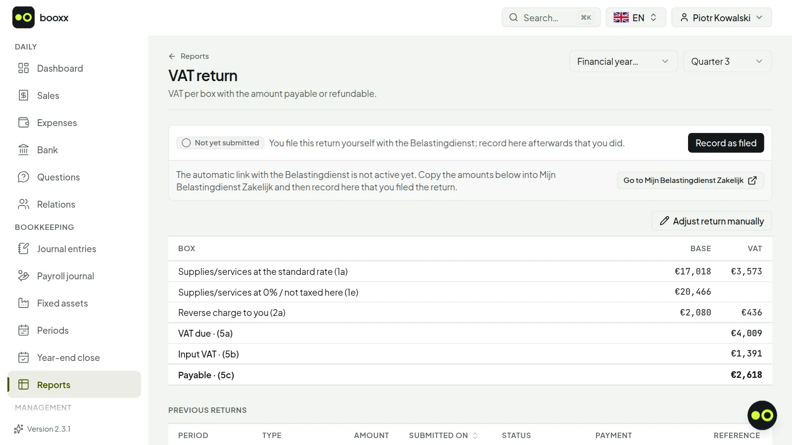 The VAT return screen of an example business in construction for the third quarter: standard-rate turnover in box 1a, reverse-charged turnover in 1e, reverse-charged purchases in 2a, and below them the VAT due, the input VAT and the amount to pay.